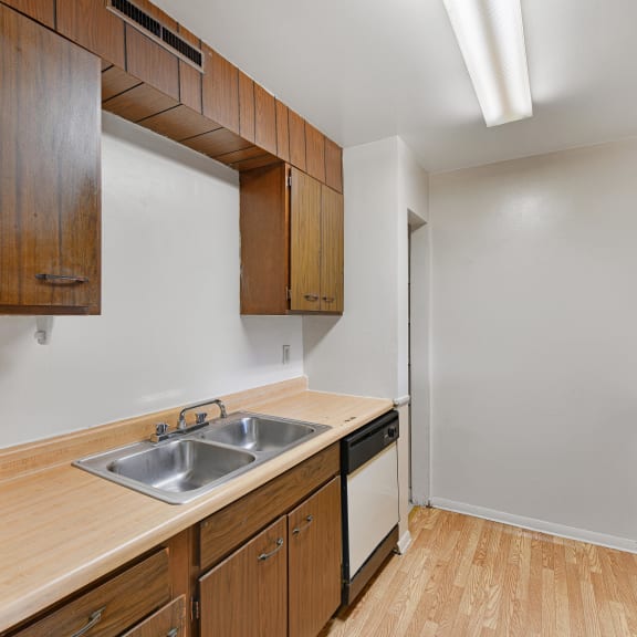 Apartments in Kankakee, IL Sherwood Forest Apartment Homes